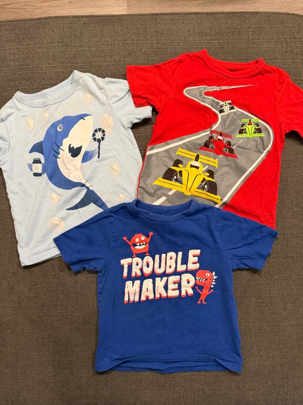 2T shirts